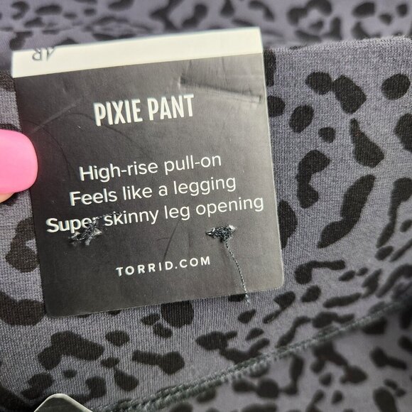 Torrid Slim Fix Technology High Rise Pull On Pixie Animal Print Pants 4R = 4X - Picture 5 of 16